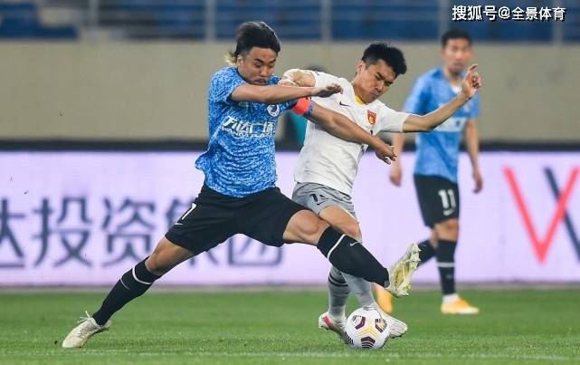 大连vs云南足球直播视频,我在深夜反复看了三遍,终于看懂了这场雨战 大连vs云南足球直播视频,我在深夜反复看了三遍,终于看懂了这场雨战
